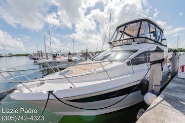 40' Sea Ray 2016 Yacht For Sale